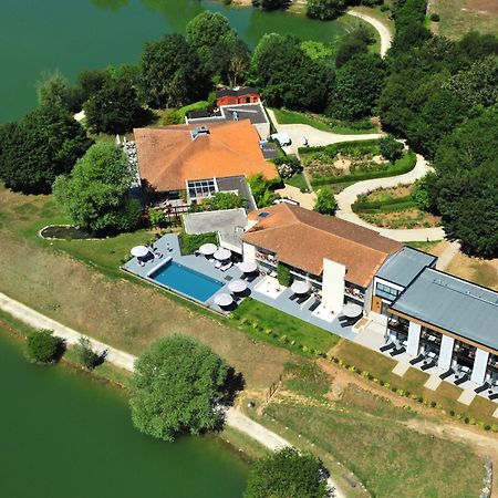 Les Jardins Du Lac Trizay Exteriör bild