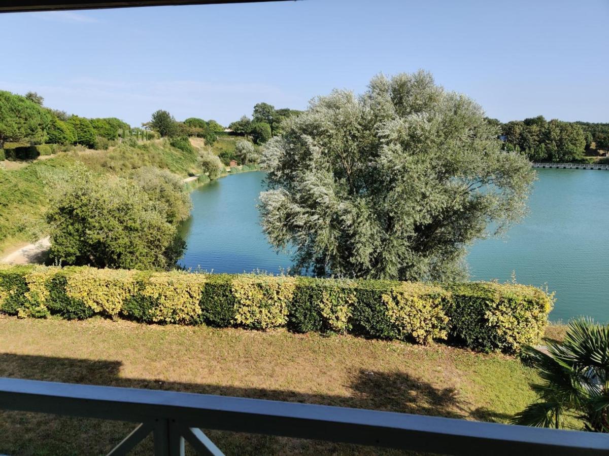 Les Jardins Du Lac Trizay Exteriör bild
