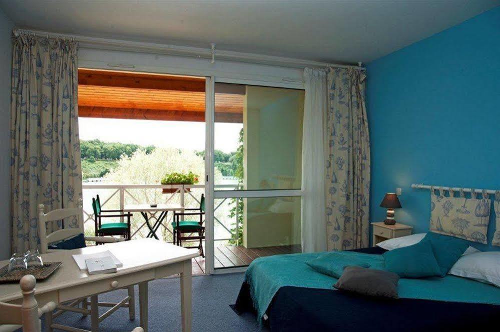 Les Jardins Du Lac Trizay Exteriör bild